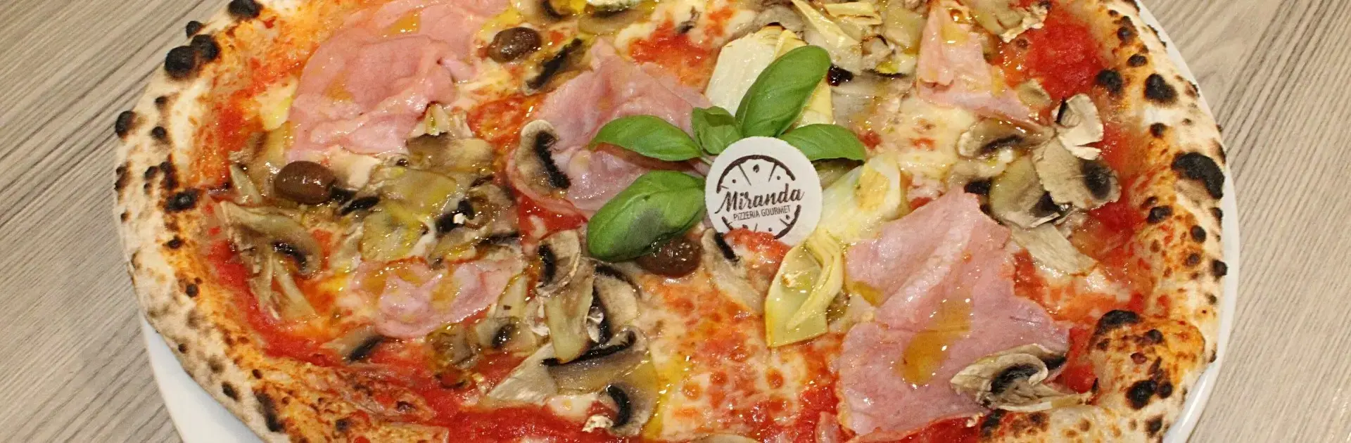 Pizza gourmet Pizzeria Miranda Nettuno